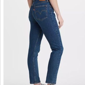 Levis Skinny Wedgie Jeans